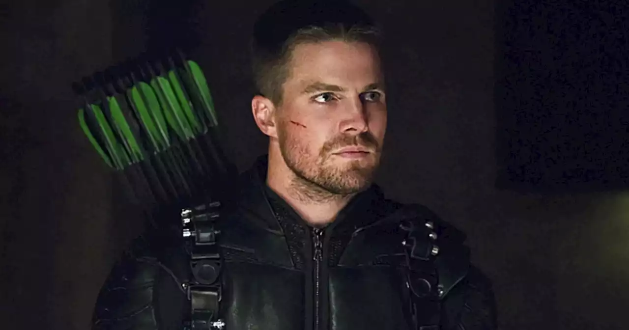 The Flash Season 9 Episode 9 Trailer Previews Stephen Amell's Green Arrow Return