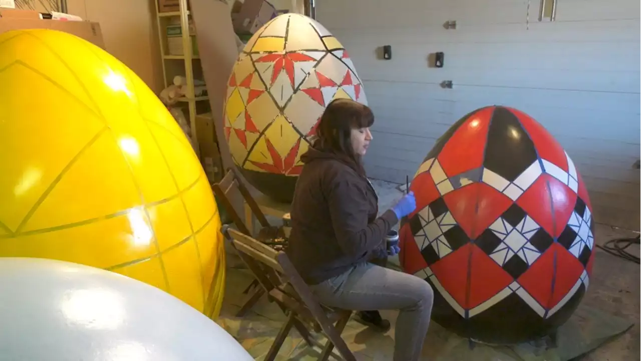 Traditional Ukrainian Easter eggs up for auction to help people impacted by war