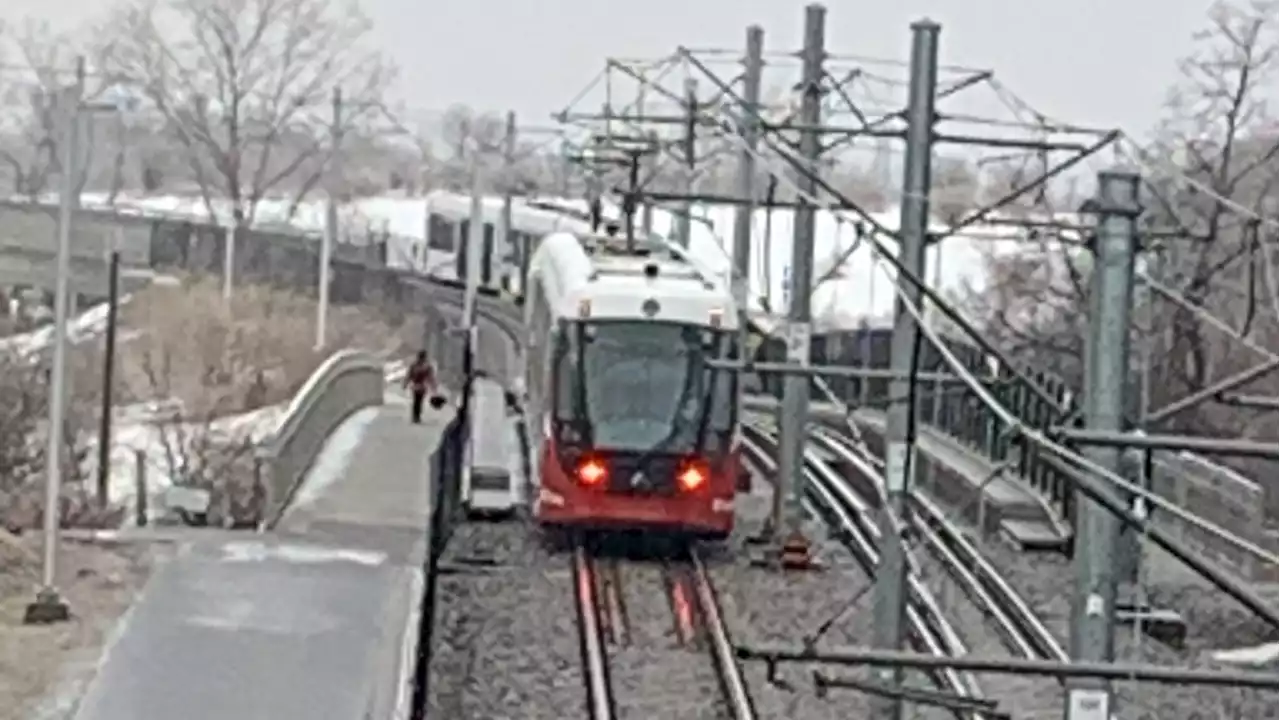 Ottawa LRT shut down due to power issue during freezing rain