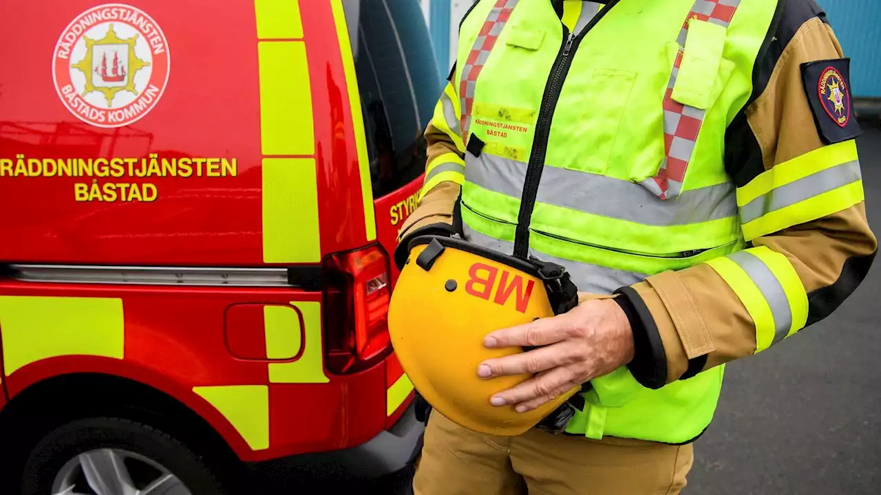 Brandmän protesterar mot scheman efter nya kraven