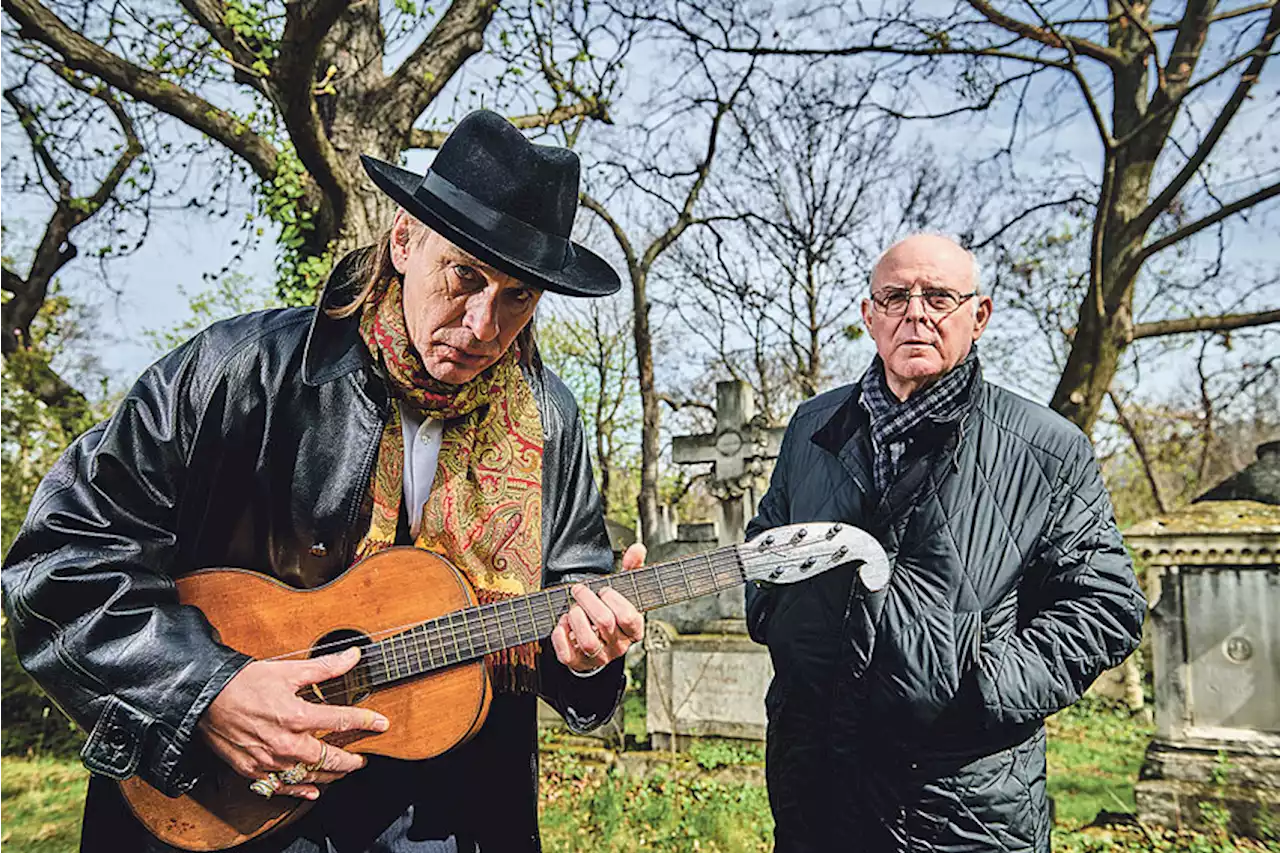 Staffelstart: Klenk+Reiter über Tod und Musik - Klenk+Reiter - Der FALTER-Podcast aus der Gerichtsmedizin - FALTER.at