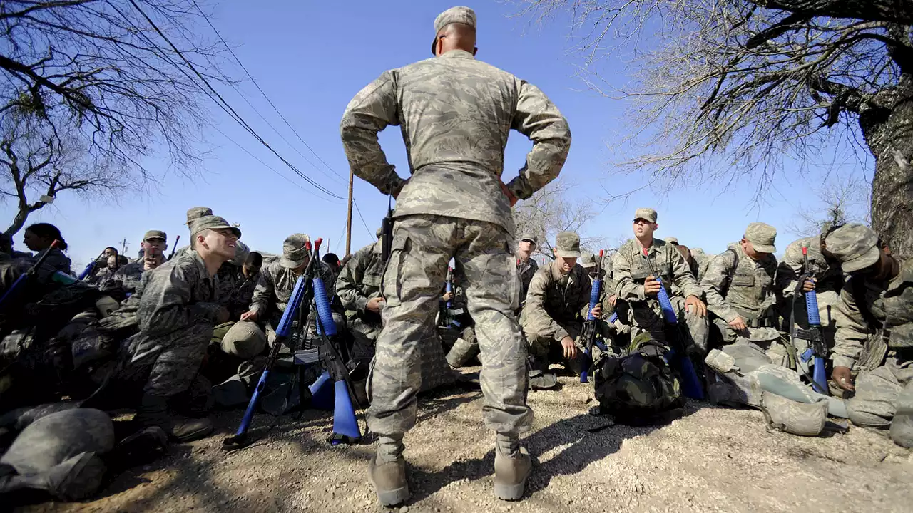 Air Force loosens applicants' body fat requirements amid US obesity surge, recruiting struggles