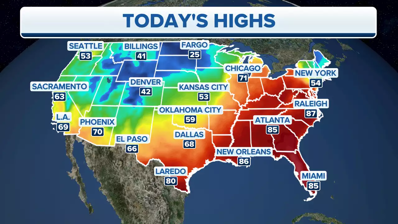 Severe weather sweeps through US bringing possibility of tornadoes, large hail