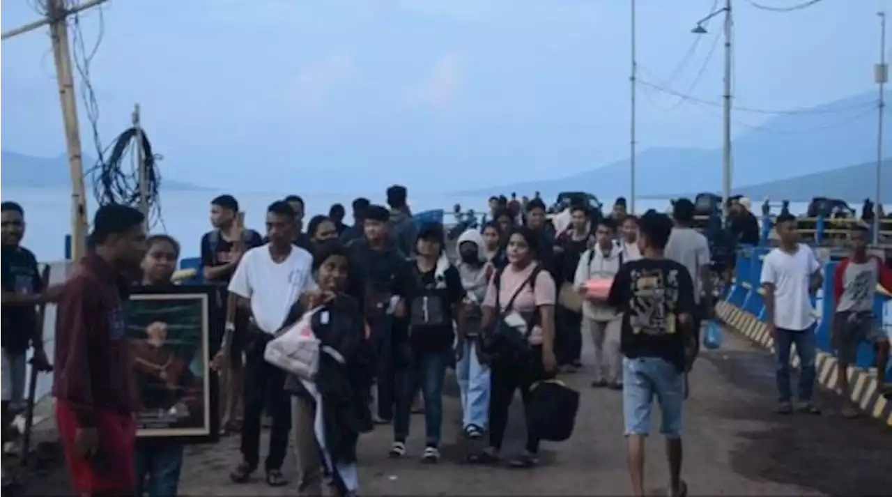 Jelang Ritual Semana Santa, Ribuan Peziarah Tiba di Kota Larantuka