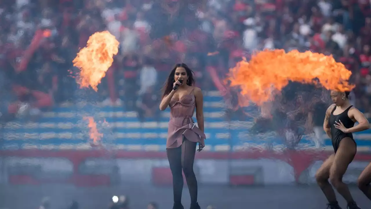 Anitta selló su salida de Warner: los acusa de no promocionar su música