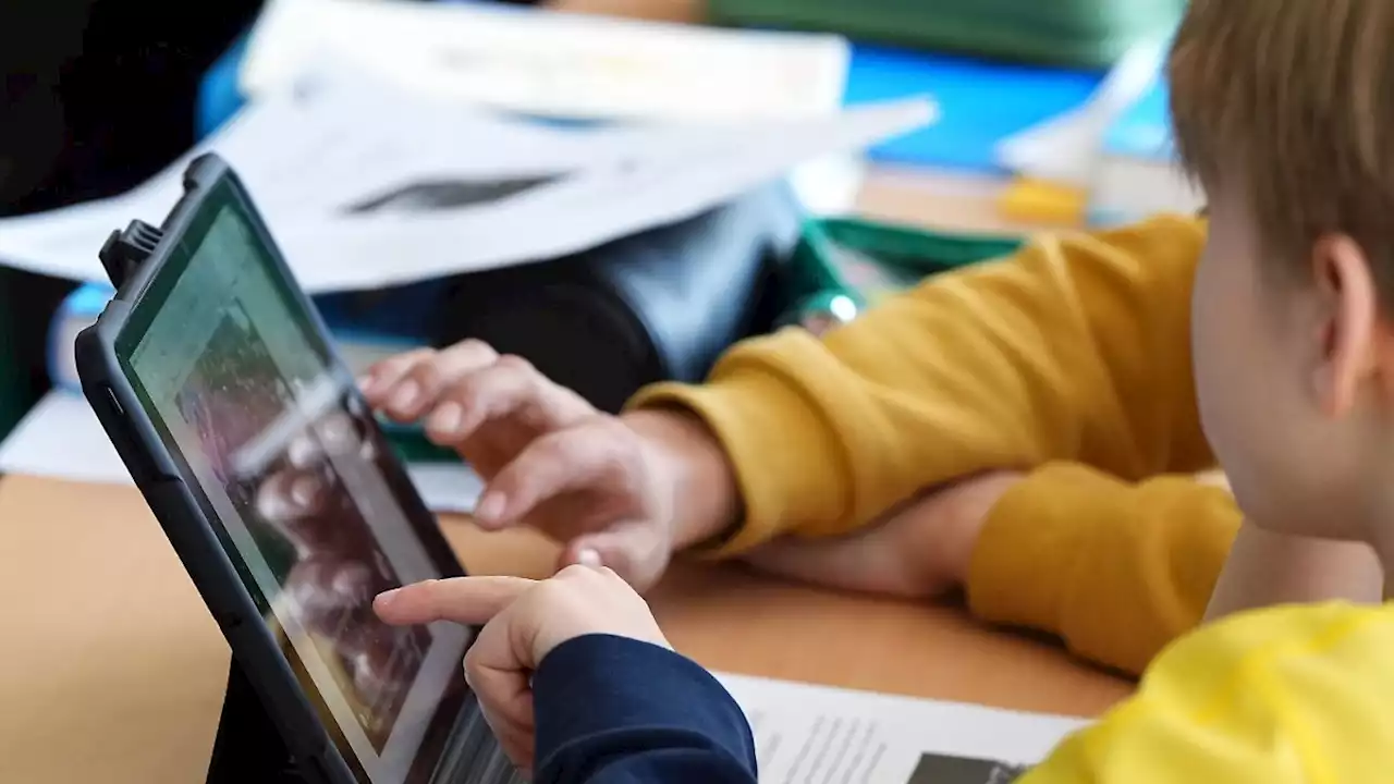 Viele Ostdeutsche halten DDR-Schulen für besser