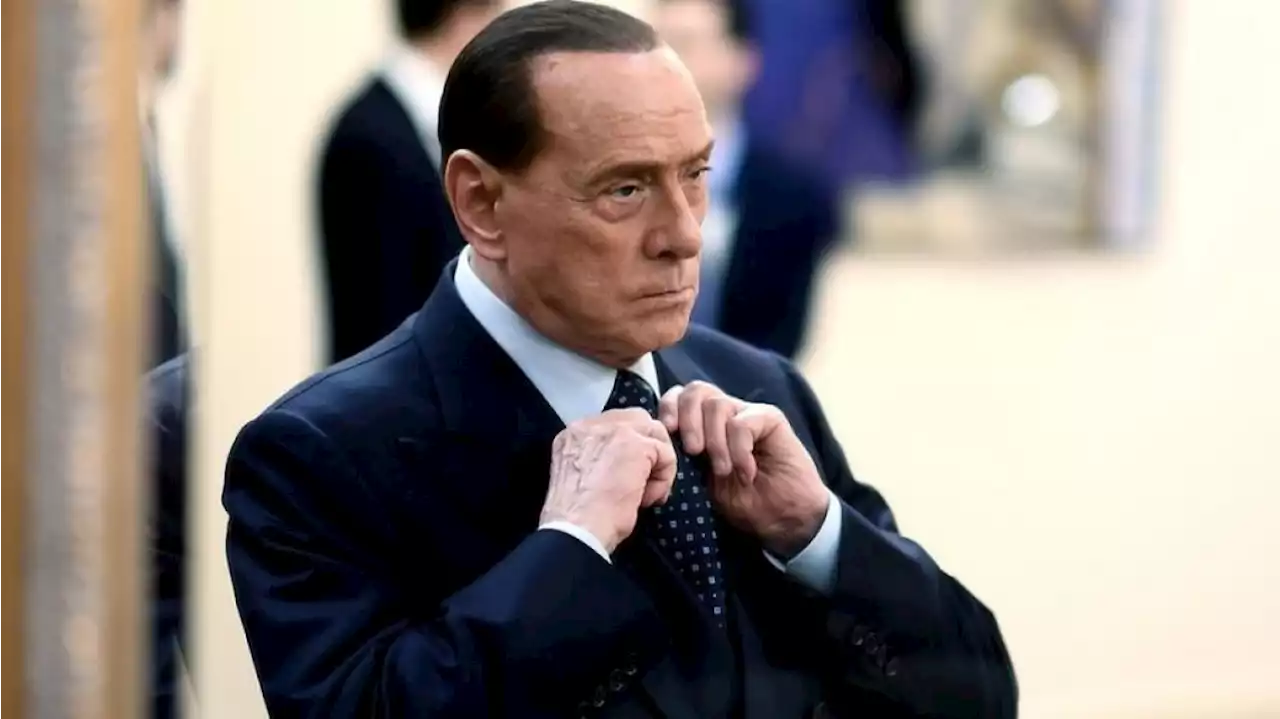 Silvio Berlusconi fue internado en terapia intensiva