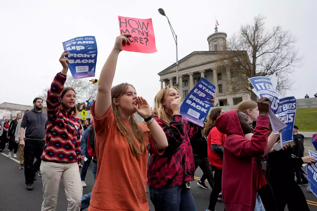 Move by Tennessee Republicans to oust 3 Dem lawmakers startles state