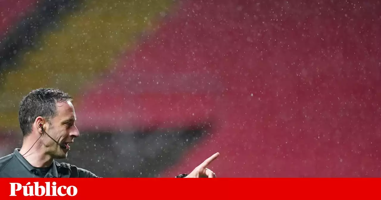 Artur Soares Dias vai arbitrar “clássico” Benfica-FC Porto