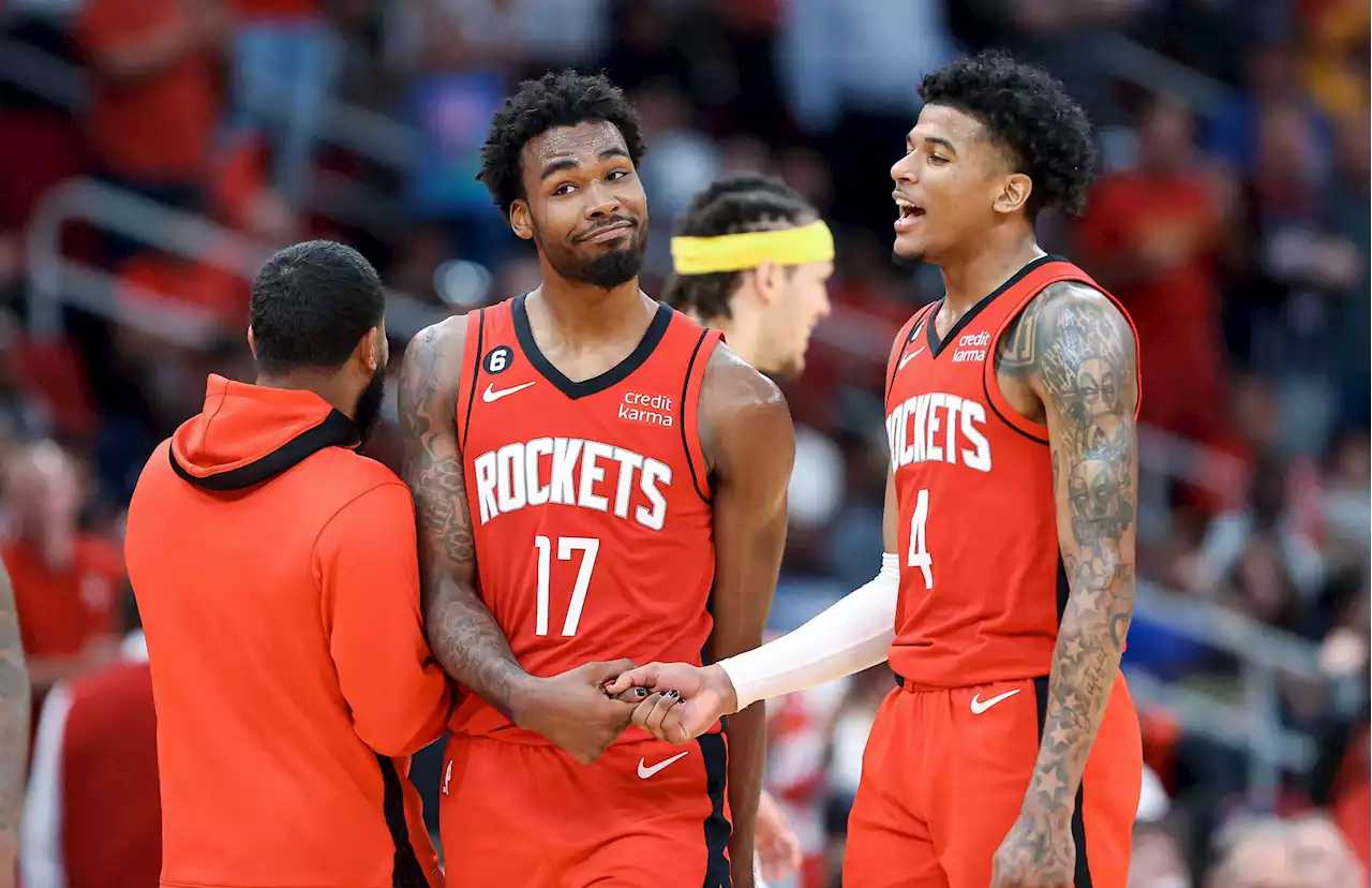 Jalen Green erupts for 32, leads Rockets' upset of Nuggets