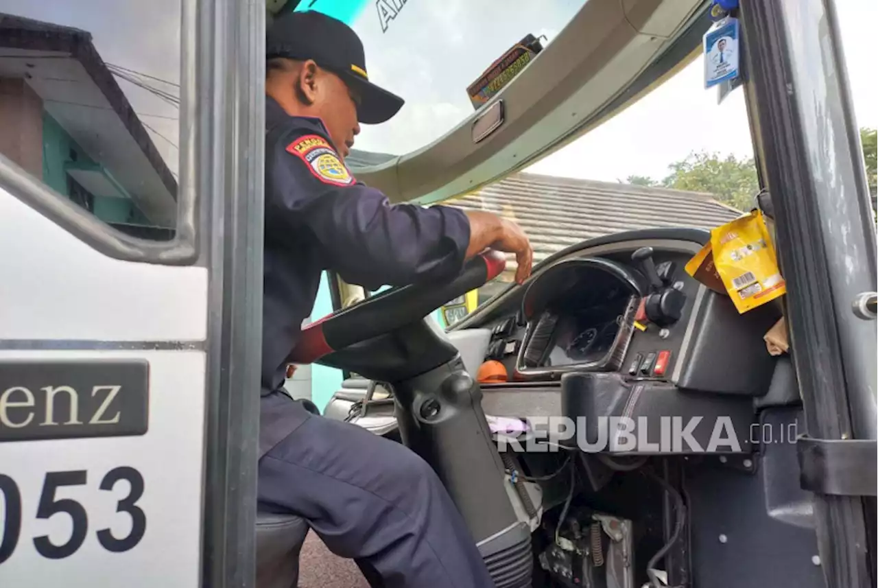 Jelang Arus Mudik, Dishub Yogyakarta Periksa Kelaikan Bus di Terminal Giwangan |Republika Online