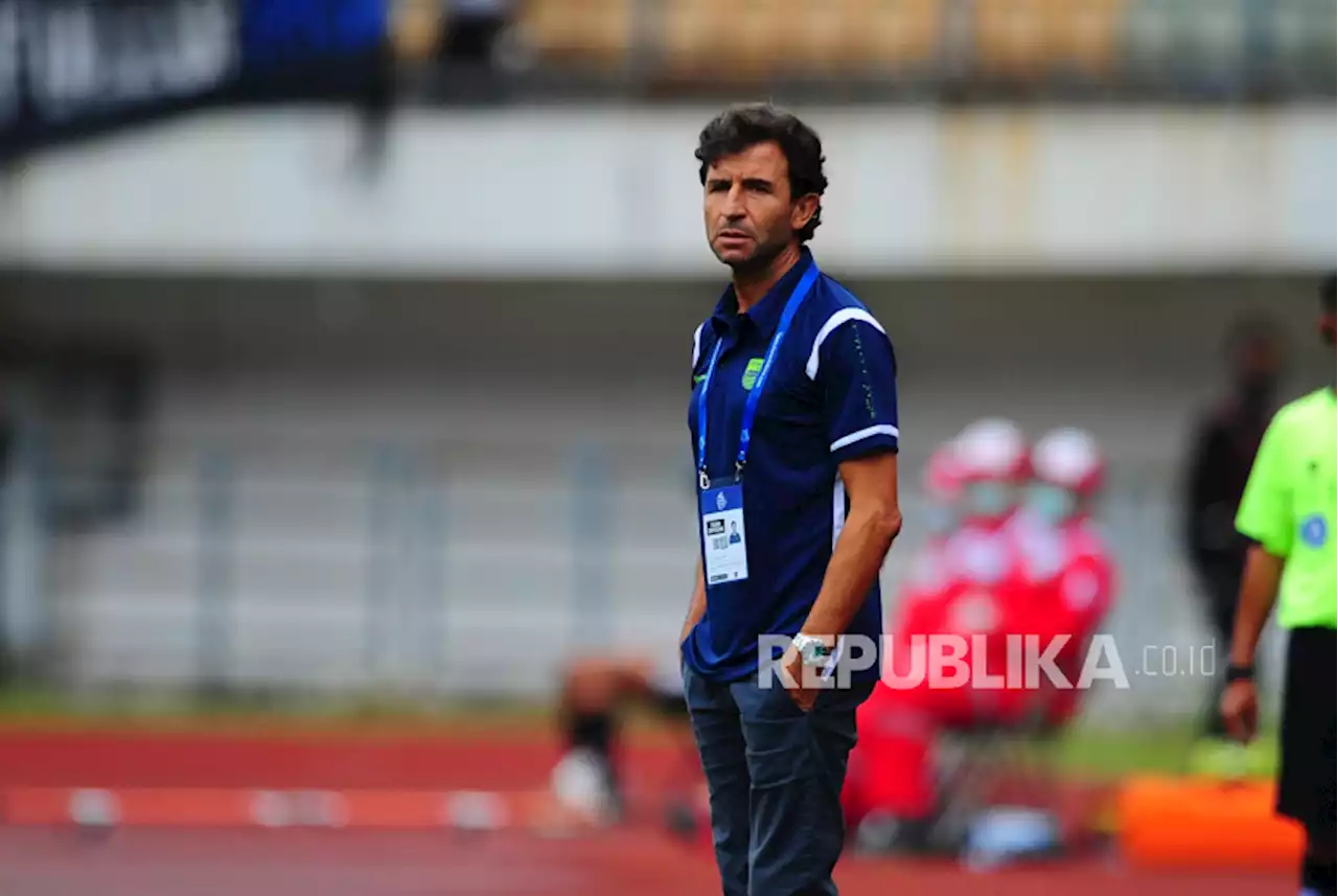 Persib Menang Atas Persis, Luis Milla Senang Sekaligus Sedih |Republika Online