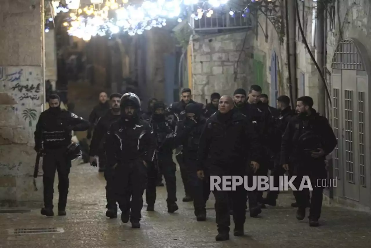 Polisi Israel Serang Jamaah di Masjid Al Aqsa Selama Ramadhan