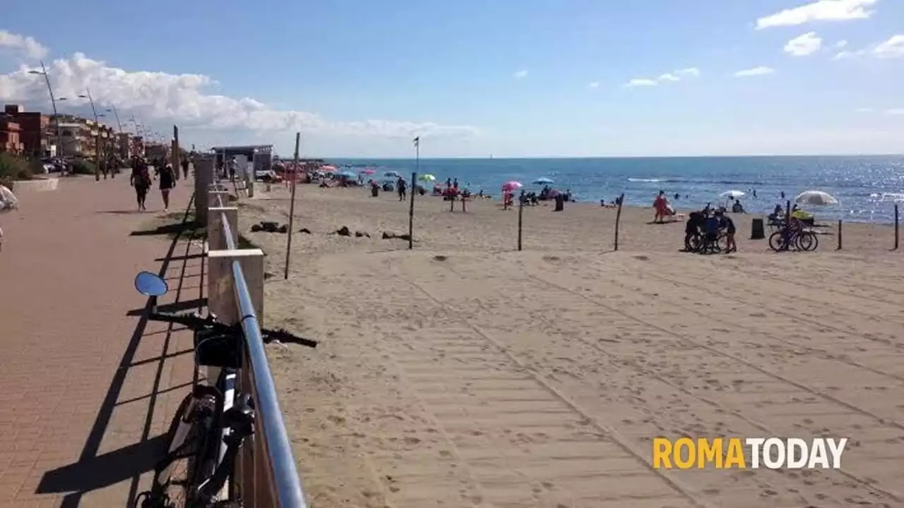 Ostia si prepara alla stagione balneare: il municipio pubblica il bando sulle spiagge libere