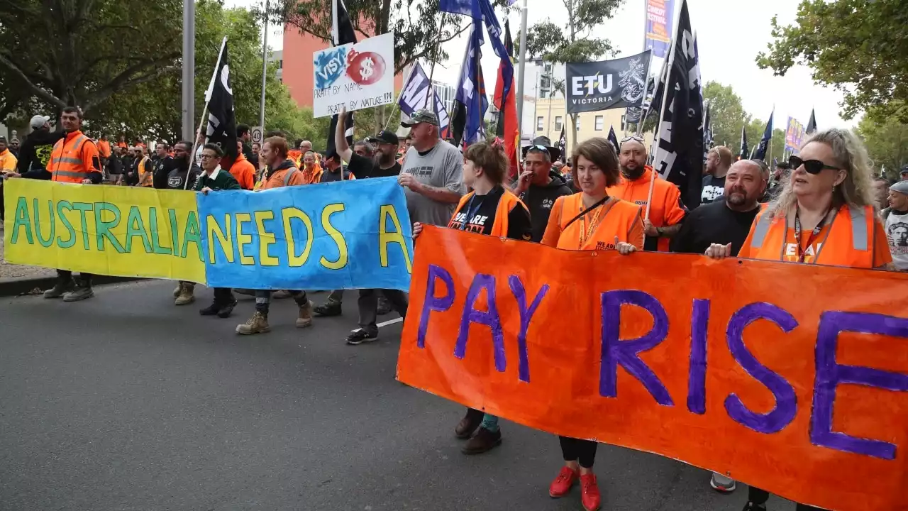 Thousands of tradies abandon construction sites nationwide to protest wages