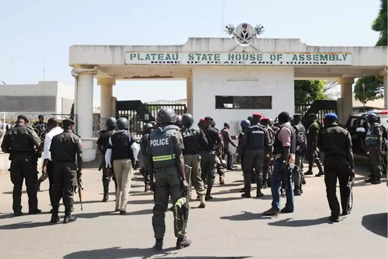 Security officials seal off Plateau assembly complex amid speakership crisis | TheCable