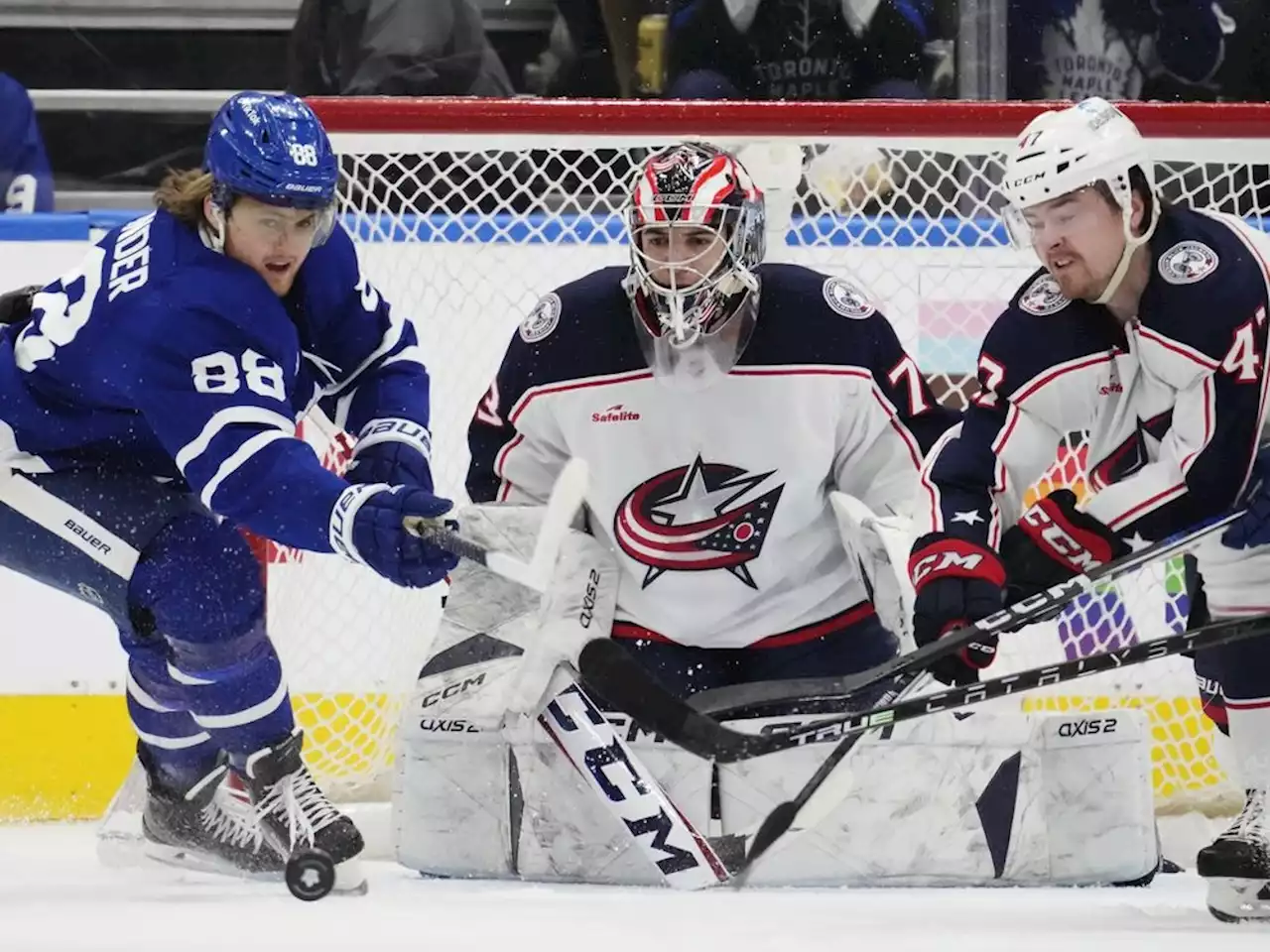 Maple Leafs double up Columbus Blue Jackets with pair from Zach Aston-Reese