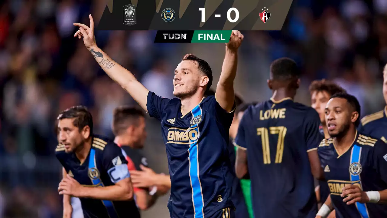 Philadelphia obtiene un gol de ventaja ante un Atlas con 10 jugadores la mitad del duelo