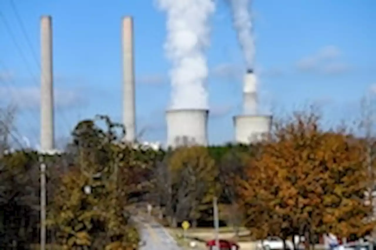 EPA clamps down on mercury from coal power plants