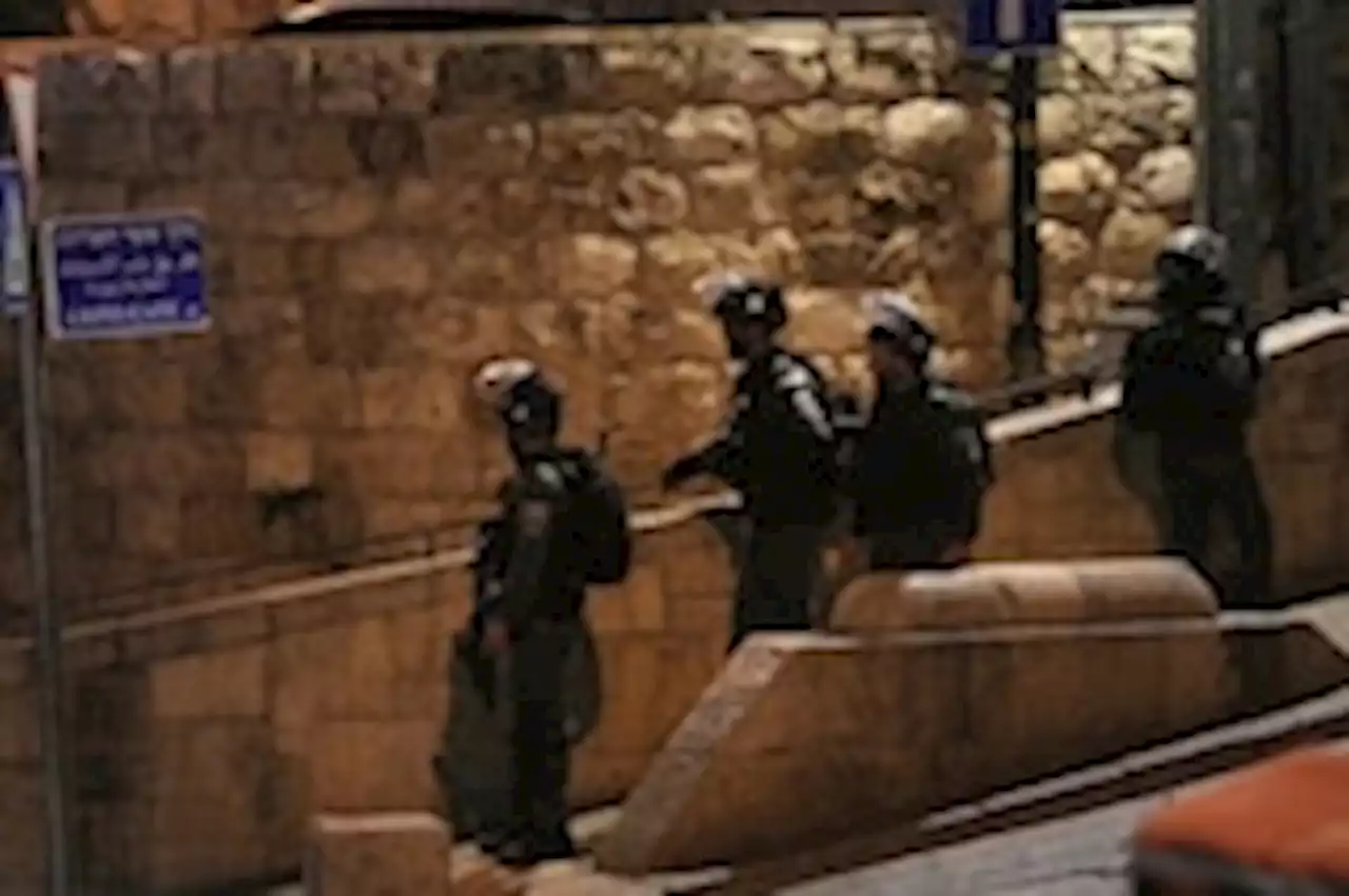 Several injured after Israeli forces raid al-Aqsa mosque