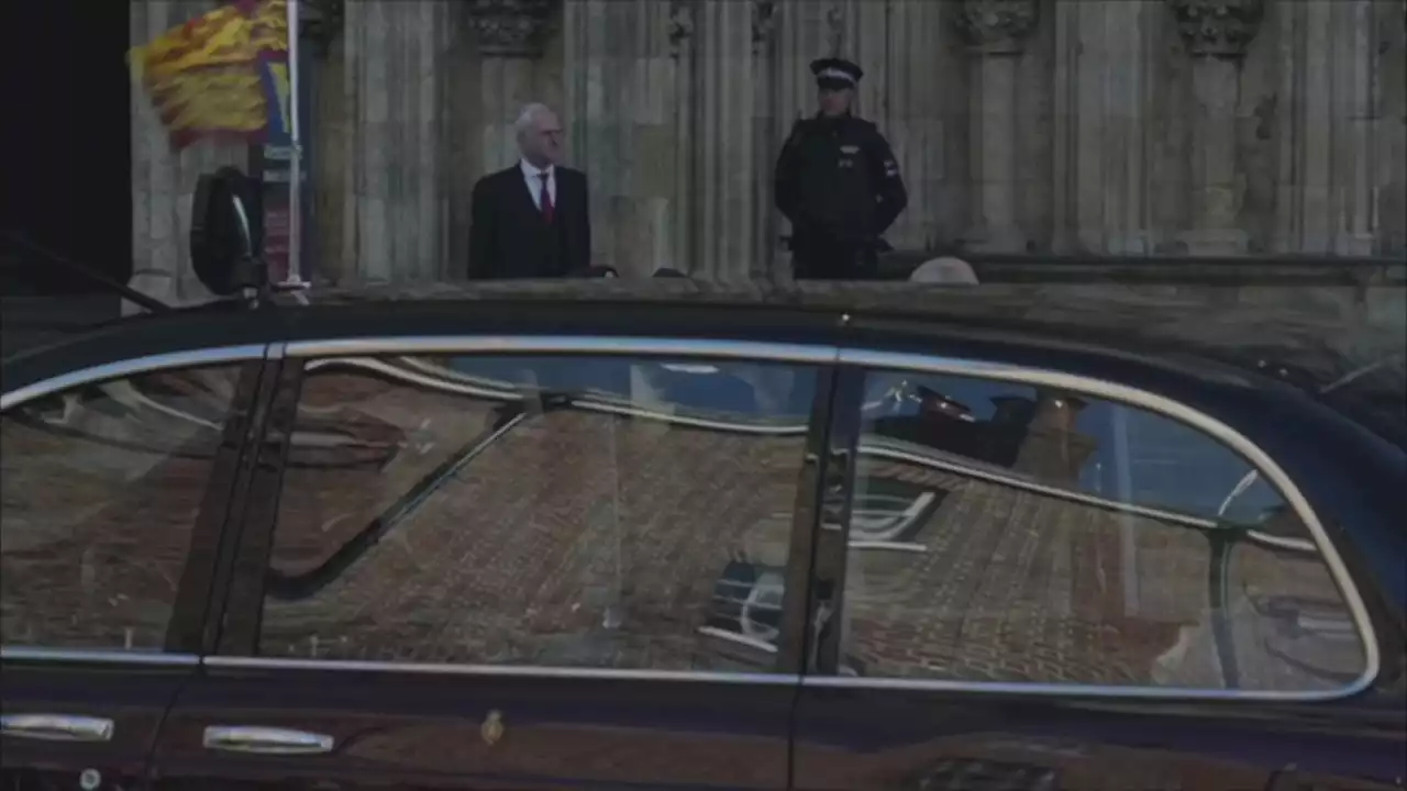 As it happened: King Charles distributes Maundy money at York Minster - BBC News