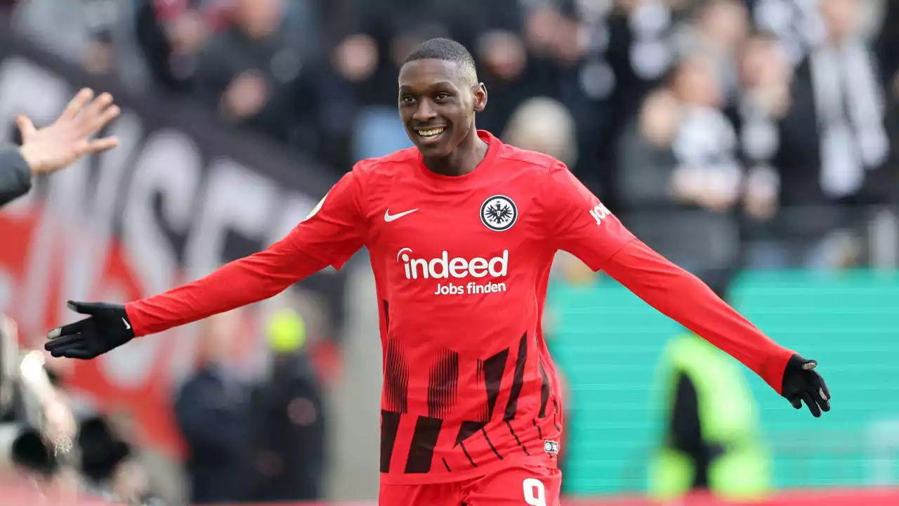 Eintracht Frankfurt: Bayern München denkt über Randal Kolo Muani nach