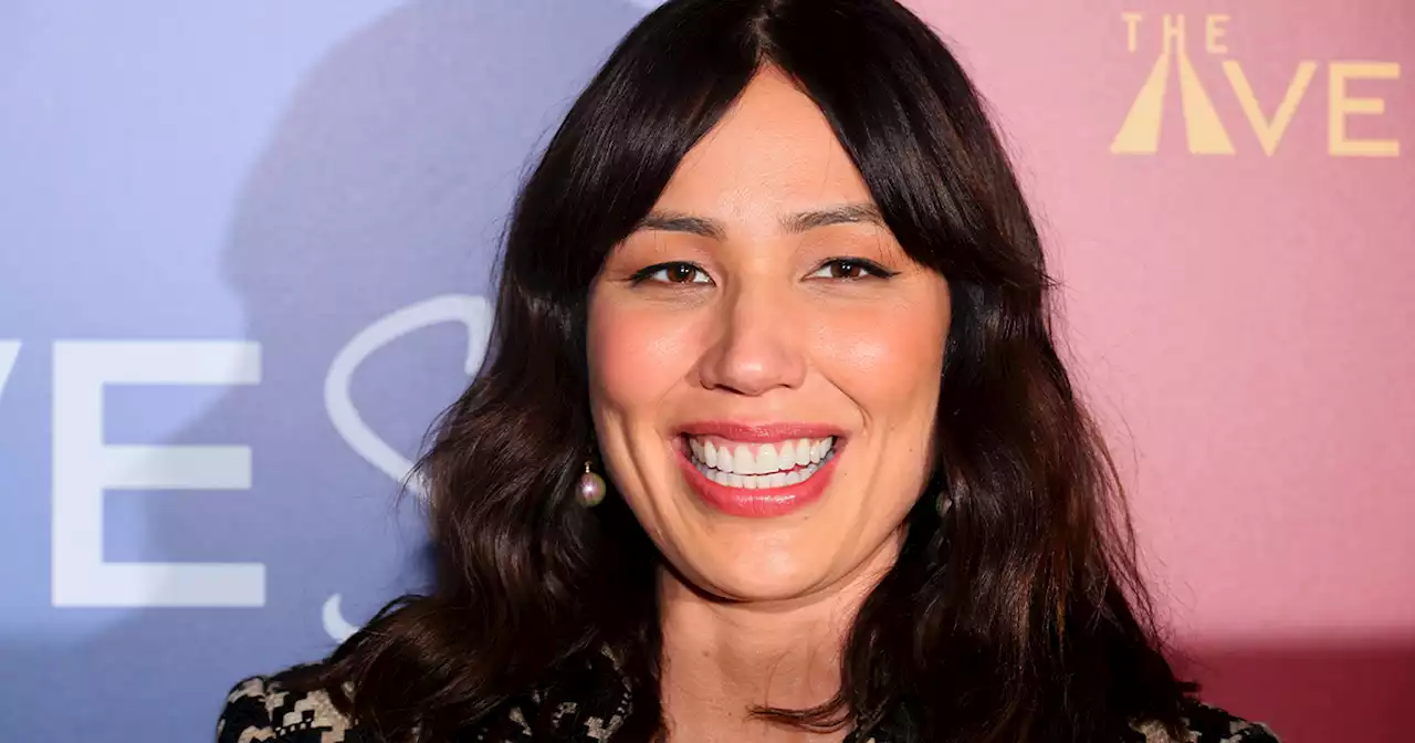 One True Loves Star Michaela Conlin Talks Sisterhood, Working With Simu Liu