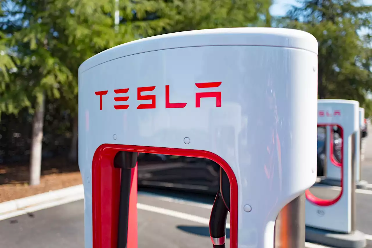 Tesla ‘Master Plan Part Three’ Reveals Two Semi Battery Sizes, Hints At Three New Vehicles