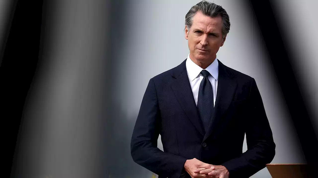 Gavin Newsom makes surprise stop at Florida college to attack DeSantis: 'Crawling out of my skin for you'