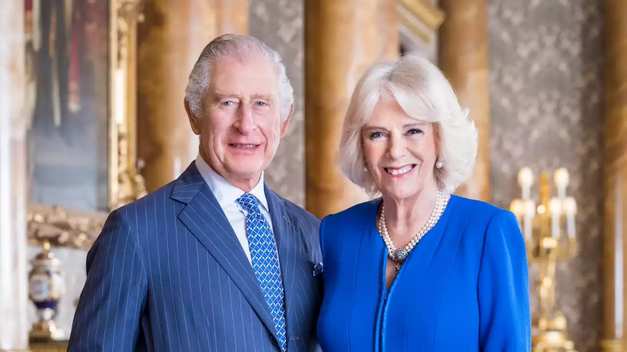 König Charles + Königin Camilla: Blumen, Tiere und ein grüner Mann! Diese Botschaften verbergen sich hinter der Krönungseinladung