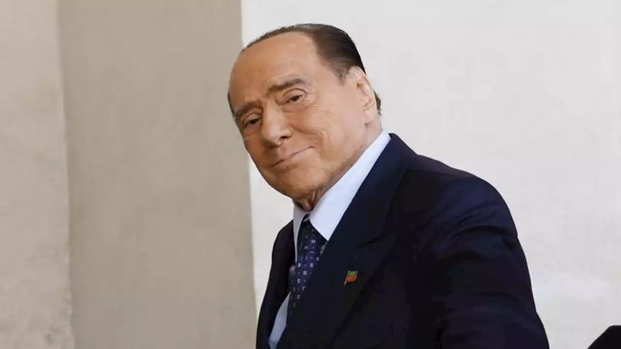 Berlusconi ha la leucemia: diagnosi a fine marzo, avviate subito le cure