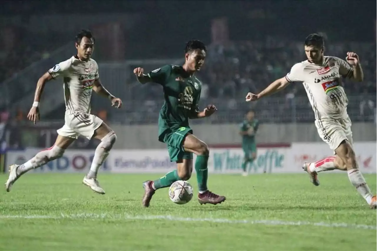 Komentar Aji Santoso setelah Persebaya Dipermalukan Persija di Kandang Sendiri