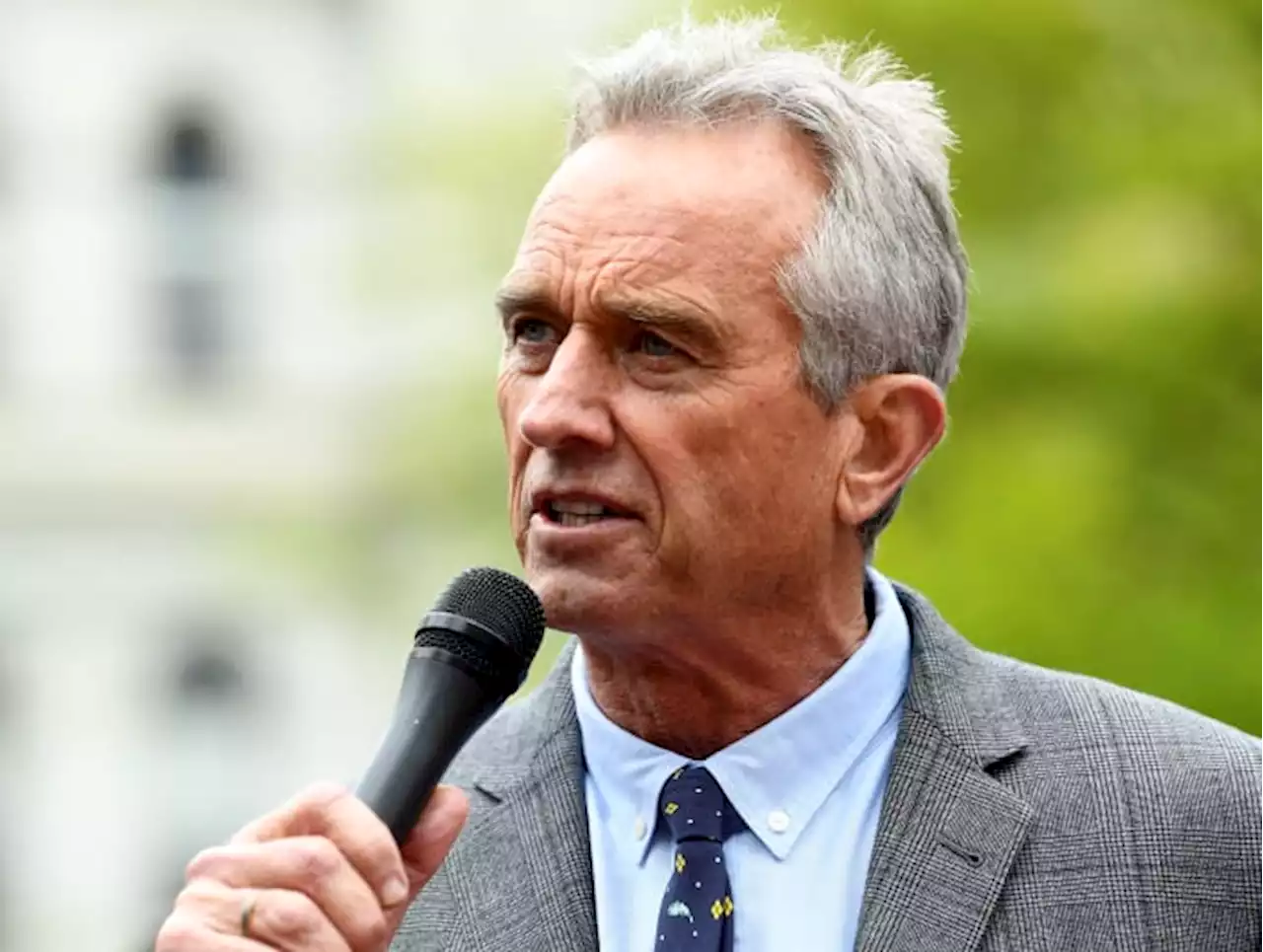 Anti-vaccine activist RFK Jr. challenging Biden in 2024