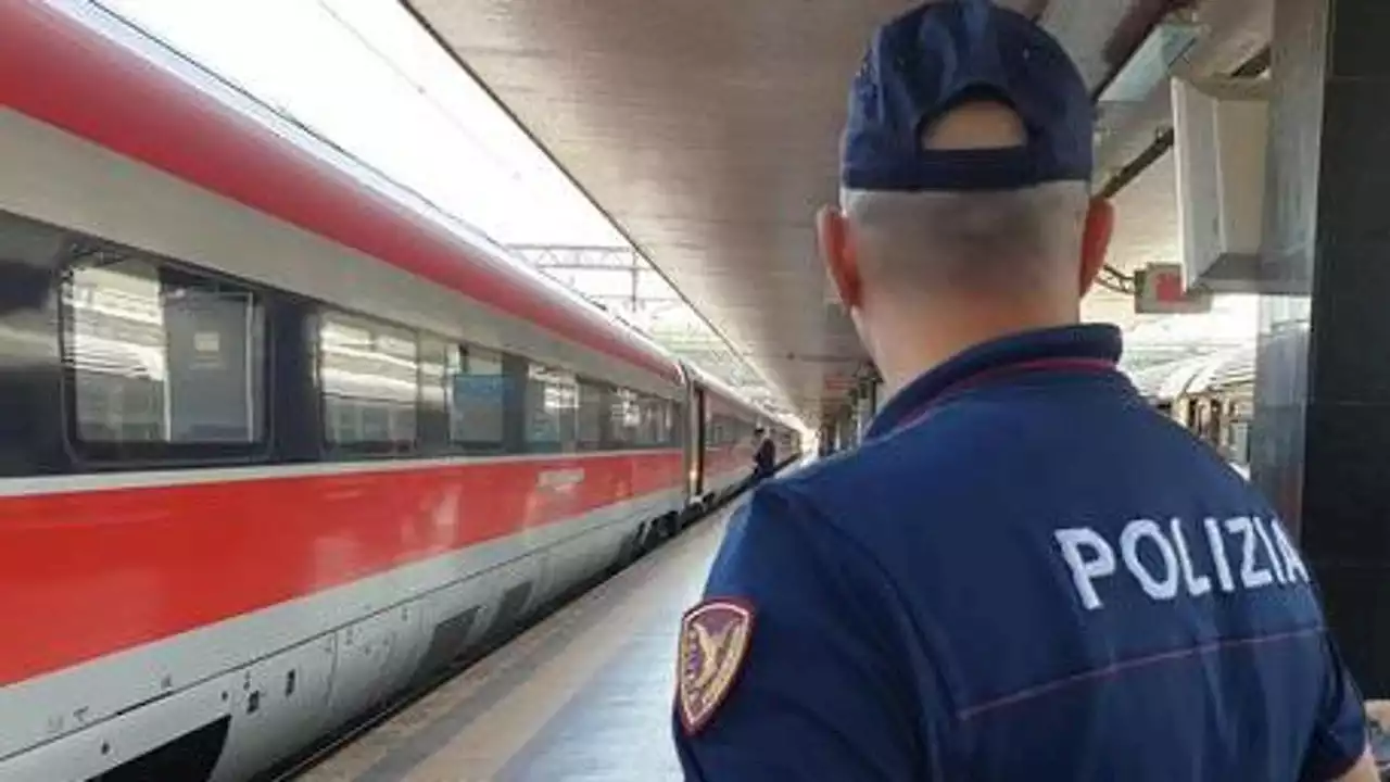 Milano, si propone di aiutarla a prendere un treno per Bergamo, poi la violenta: la denuncia di una ventunenne