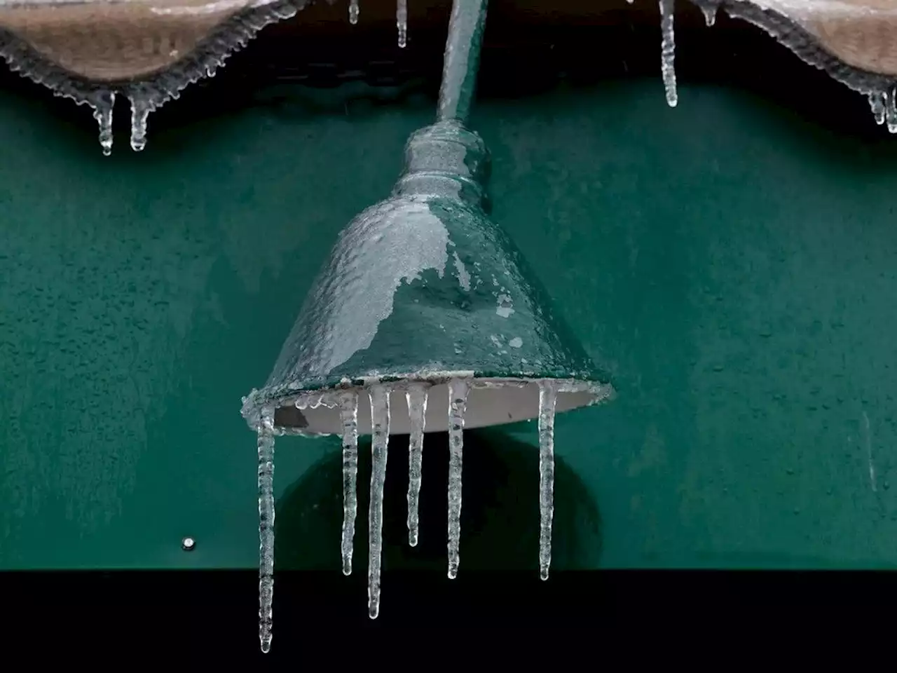 IN PHOTOS: Ice storm hits Ottawa April 5, 2023