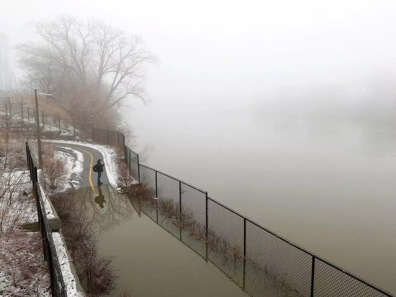 OTTAWA ICE STORM UPDATES: More than 60,000 without power; Conservation groups warn of flood risks