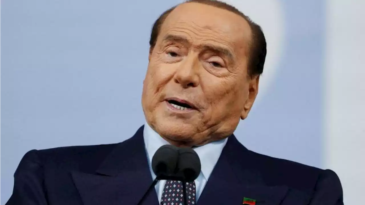 Italia: Berlusconi sigue internado y padece una grave enfermedad