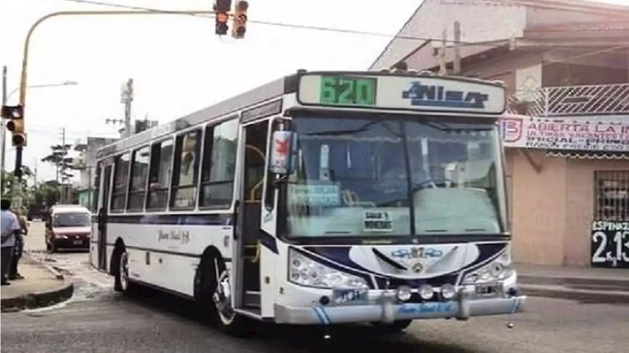 Paro en ocho líneas de colectivos de zona oeste