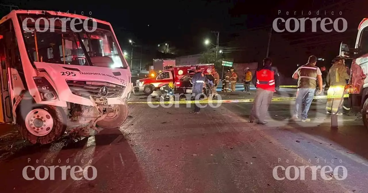 Encontronazo con autobús cobra dos vidas en San Miguel Allende