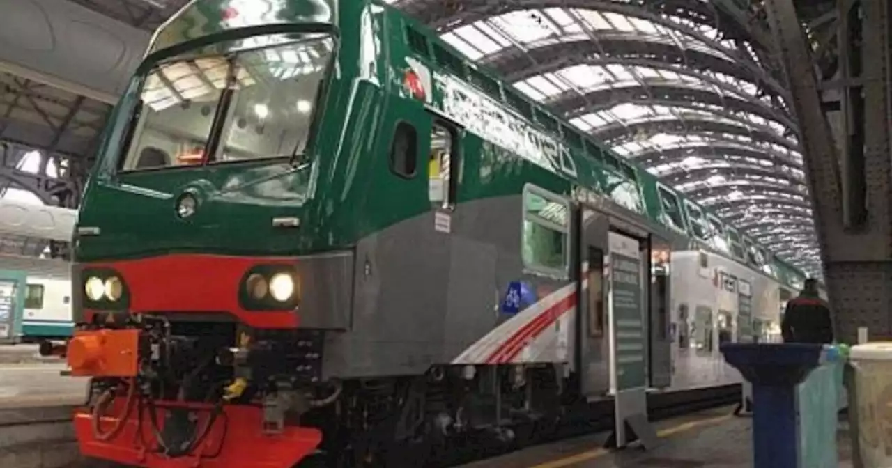 Violentata in pieno giorno sul treno tra Milano e Bergamo: il racconto di una 21enne