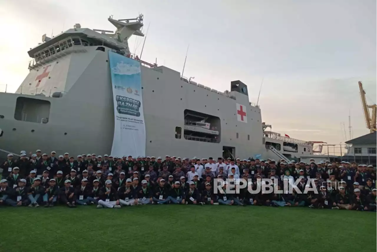 Kolaborasi TNI-AL Baznas Gelar Pesantren Kilat Siswa Pertama di KRI 992 |Republika Online