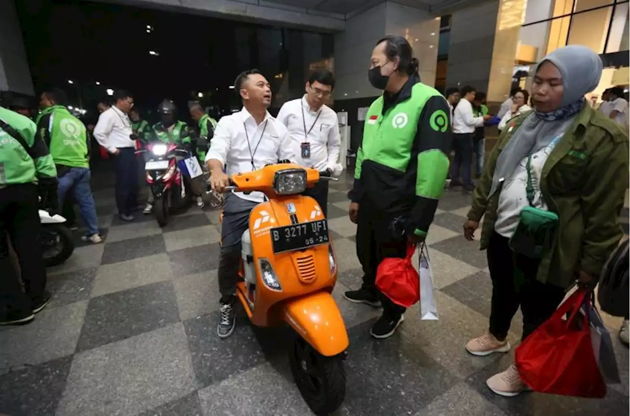 PGN Gandeng Mitra Ojek |em|Online |/em|Terkait Sosialisasi Konversi BBG Sepeda Motor |Republika Online