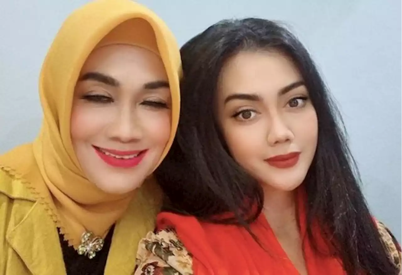 Ibunda Julia Perez Alami Kecelakaan Lalu Lintas, Nia Anggia: Mama Geger Otak