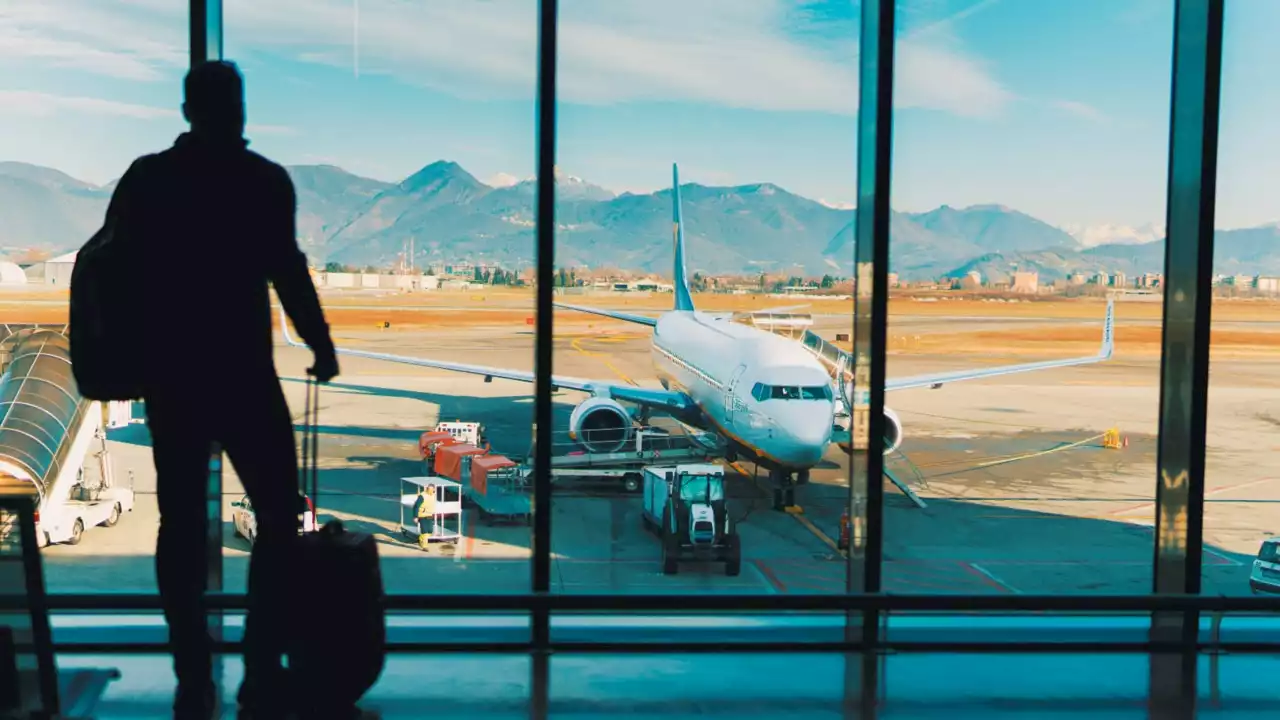 Airports across Australia warn passengers against arriving too early for flights