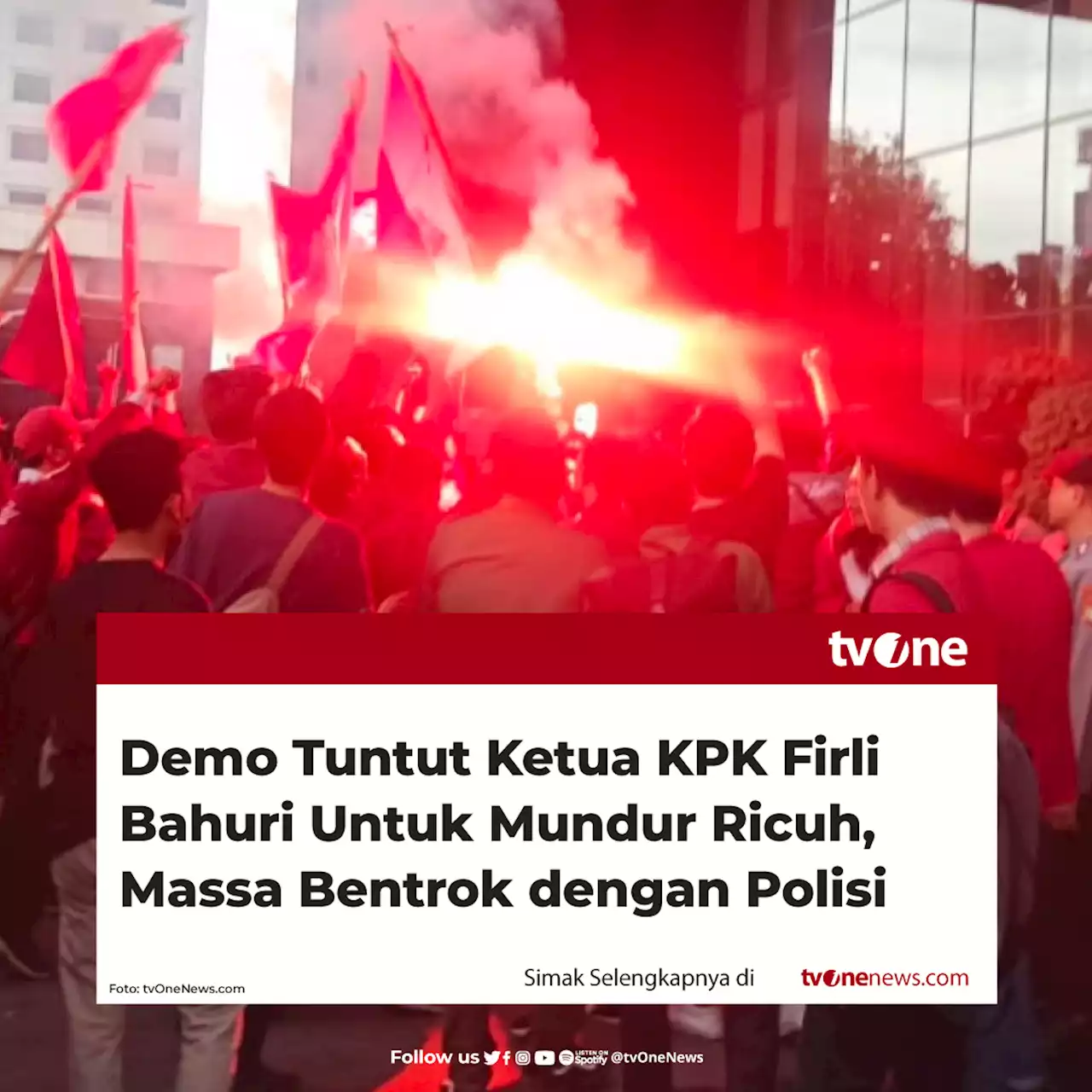 Demo Tuntut Ketua KPK Firli Bahuri Mundur Ricuh, Massa Bentrok dengan Polisi