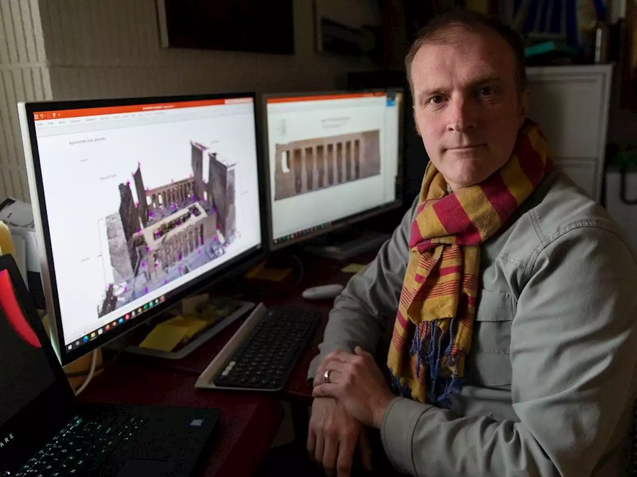 SFU researchers use groundbreaking approach to map ancient walls
