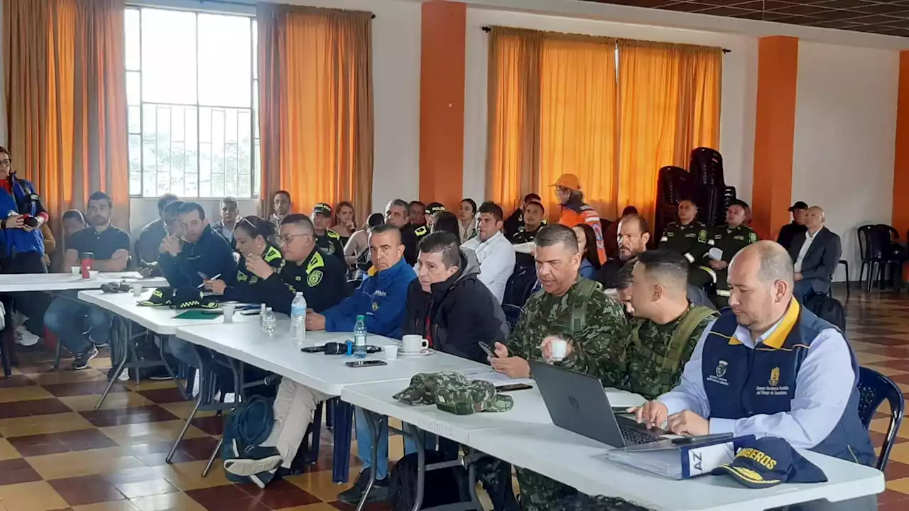 El Ejército Nacional habilitó una emisora para emitir información urgente del volcán