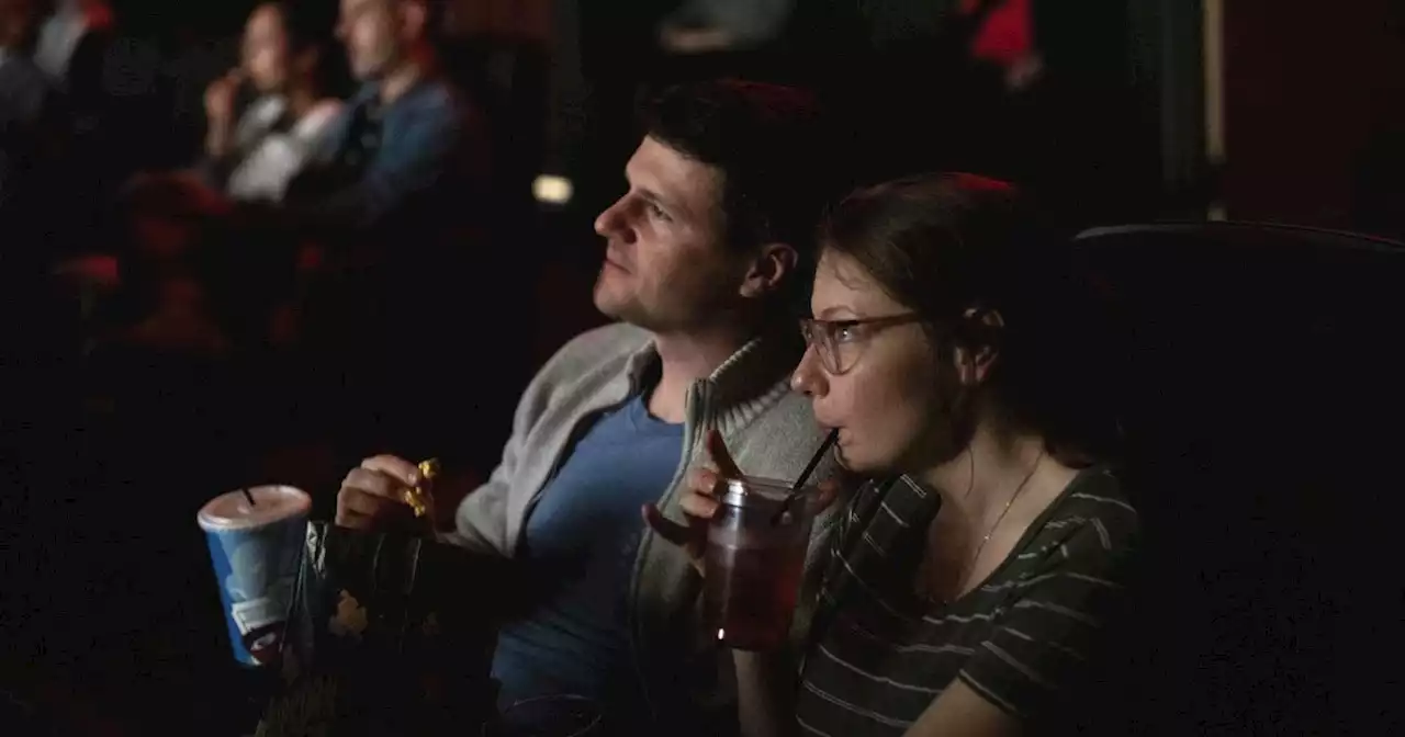 The New 400 is closing soon, the end for the oldest movie theater in Chicago