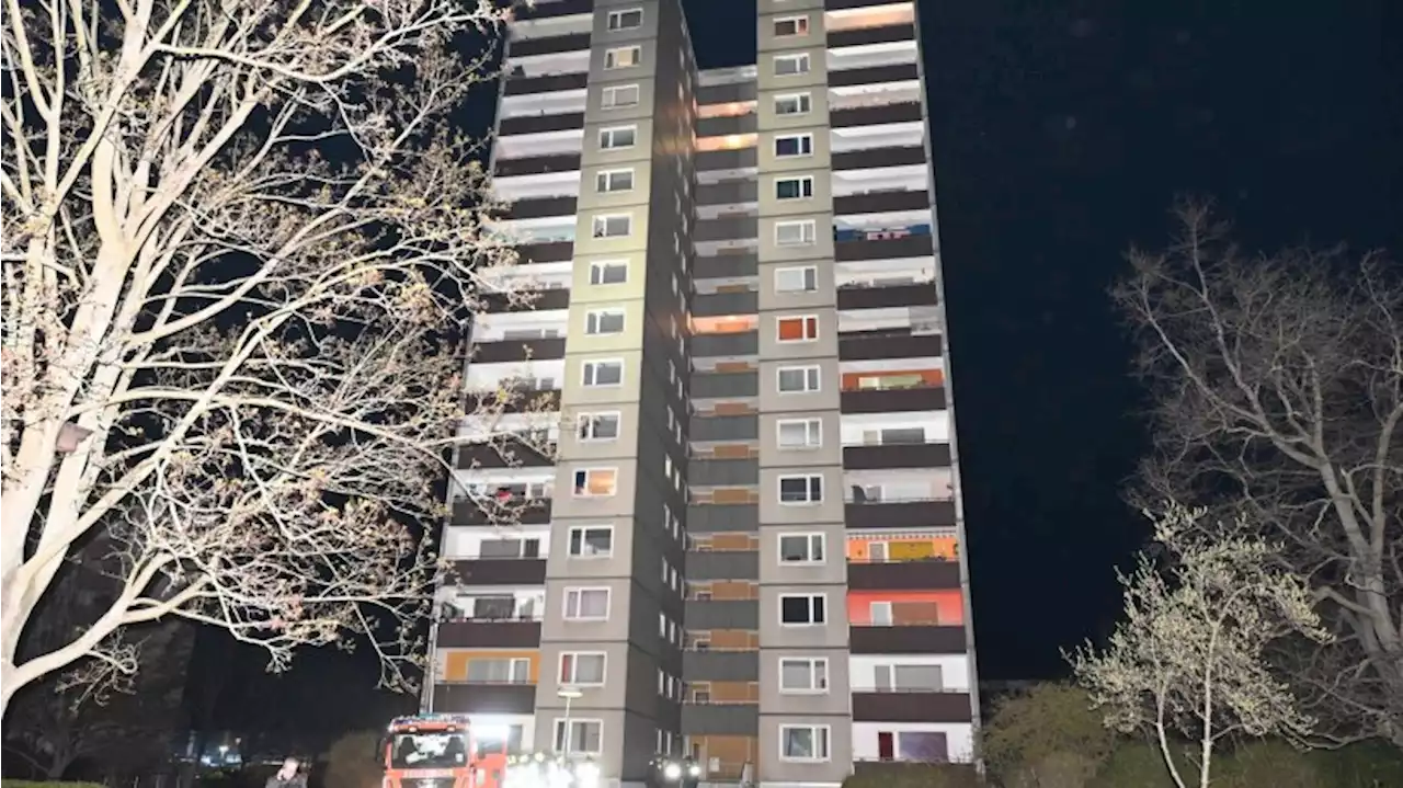 Spandau: Brand in Hochhaus – Frau stirbt