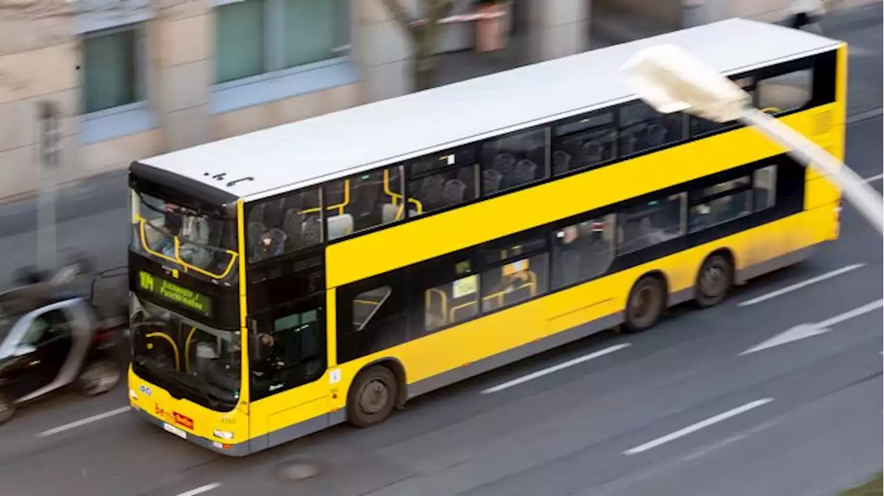 Festnahme nach Messerattacke auf 33-Jährige in Berliner Bus